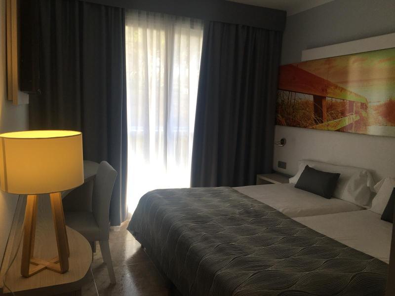 Hotel Bahia Del Sol Santa Ponsa Ngoại thất bức ảnh